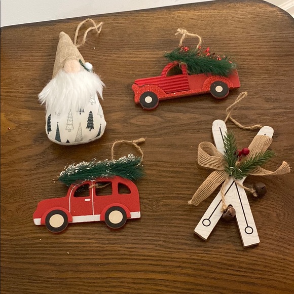 unbranded Other - Festive Holiday Ornaments Set - Red and White